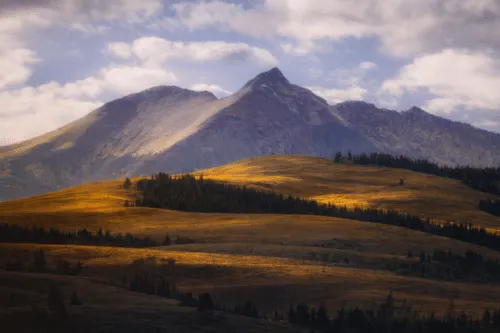 Wide-open rim country in Lake County, Oregon